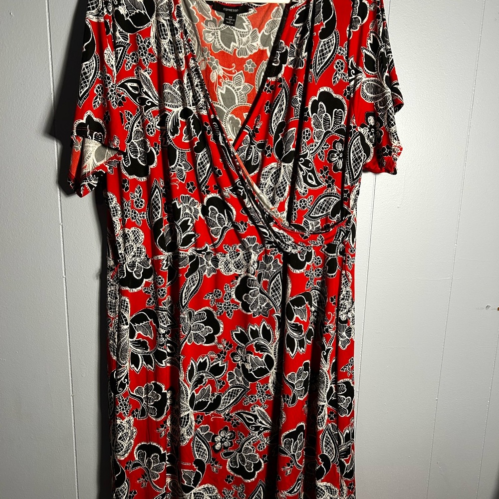 Floral Wrap Dress Size 20 faded glory  in Red and Black